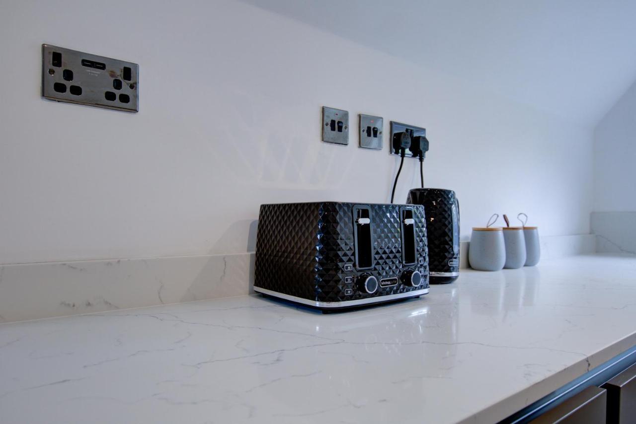 Luxury 3 Bedroom Apartment Close To Beach, Bournemouth & Meyrick Park Exteriör bild