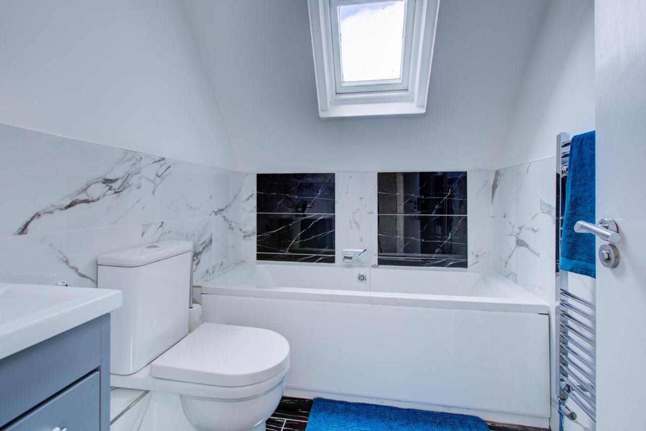 Luxury 3 Bedroom Apartment Close To Beach, Bournemouth & Meyrick Park Exteriör bild