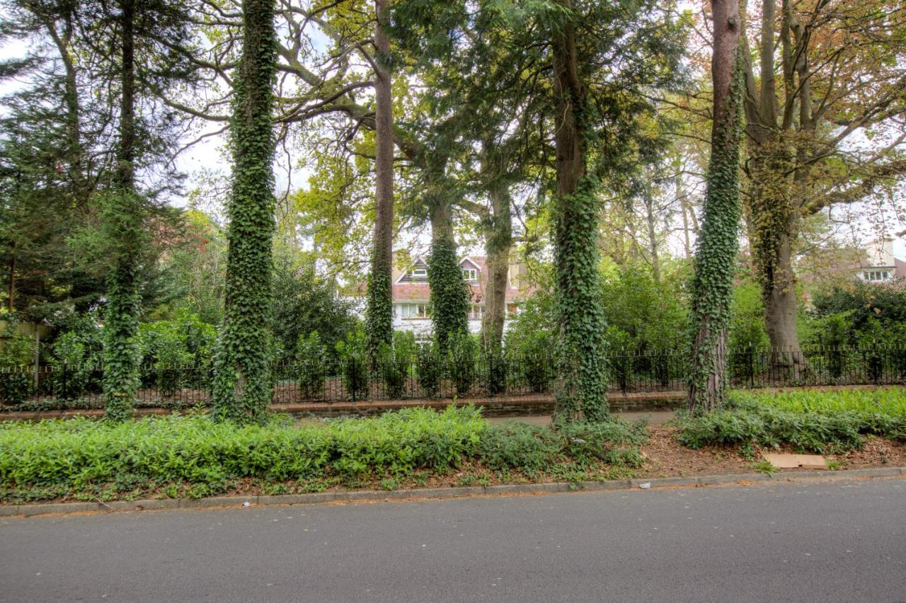Luxury 3 Bedroom Apartment Close To Beach, Bournemouth & Meyrick Park Exteriör bild